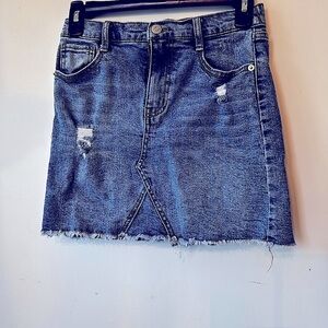 Cat & Jack girls Denim Blue Skirt.  L​